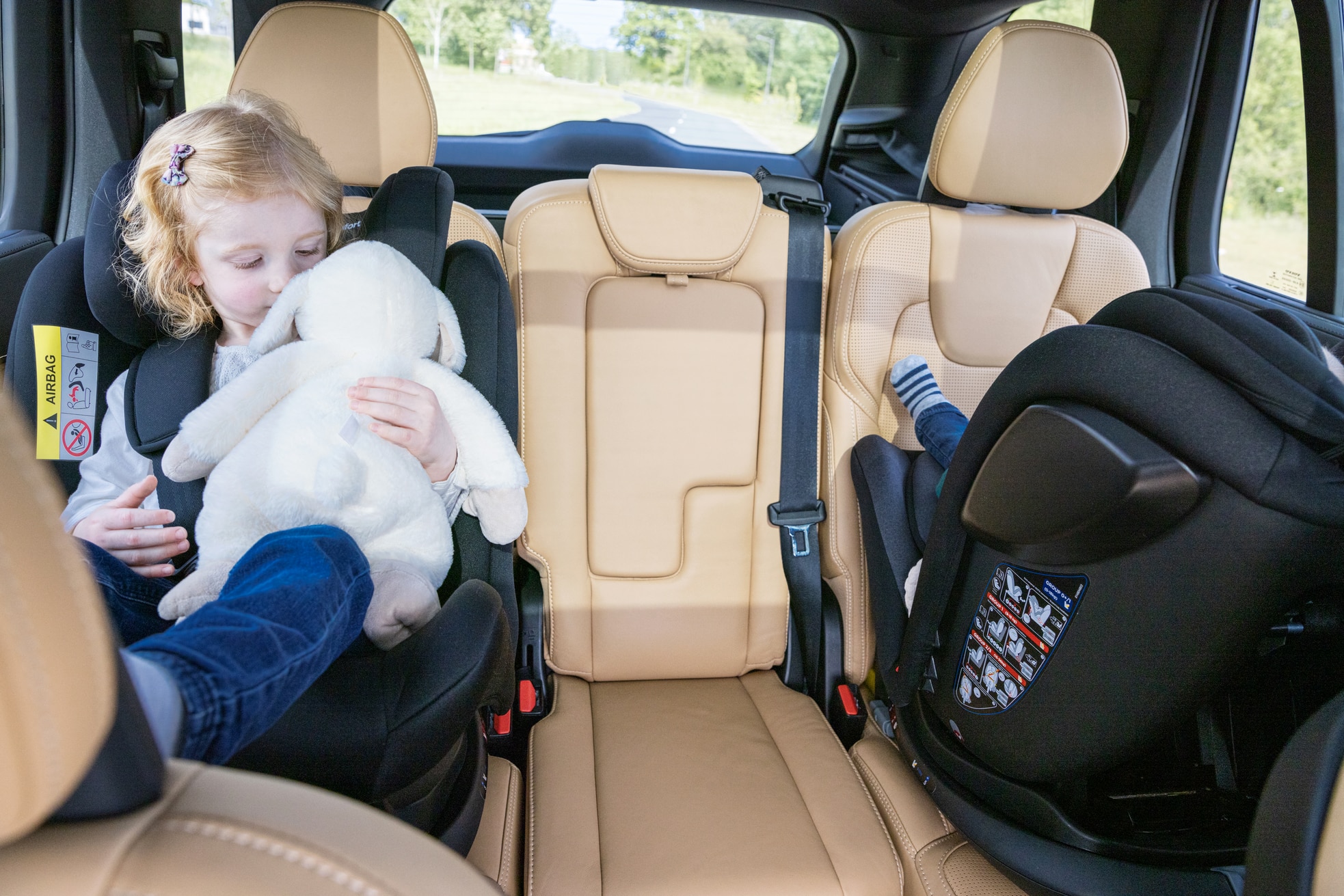 Voyager Fix Siège auto, pour enfants de 3 à 12 ans, Système de fixation  ISOFIX, appui-tête & accoudoirs, Système de ceinture à 3 points